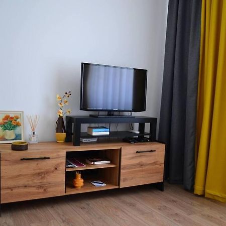 Modern City Center 2 Bedroom Apartment Sofia Esterno foto