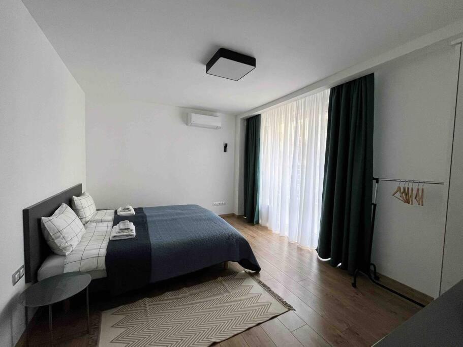 Modern City Center 2 Bedroom Apartment Sofia Esterno foto