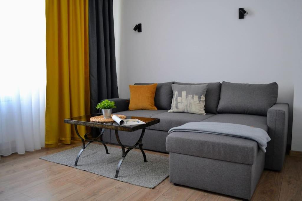 Modern City Center 2 Bedroom Apartment Sofia Esterno foto